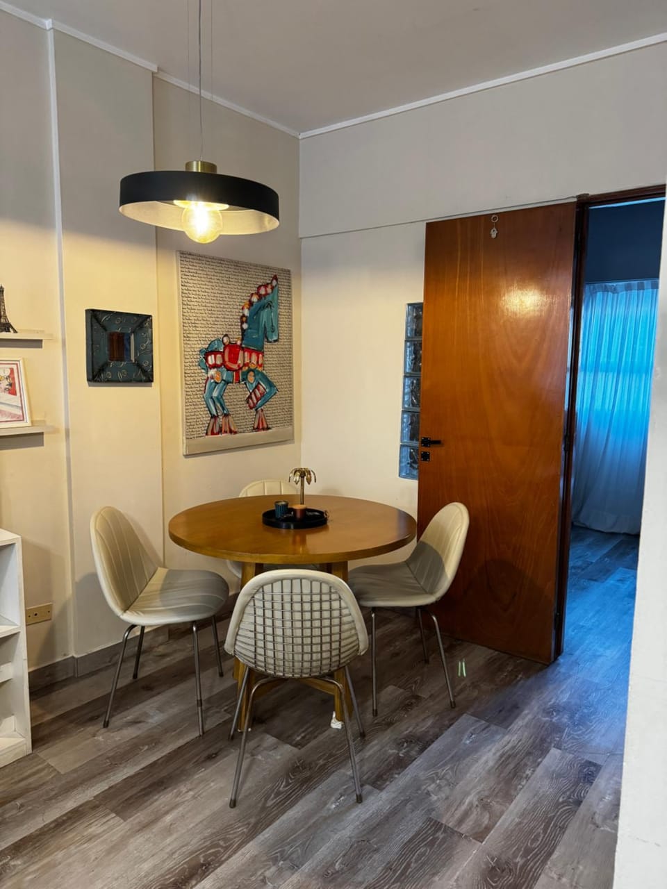 Seating area, Dining area