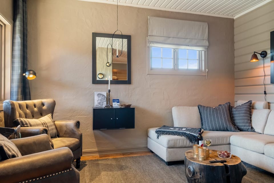 Living room, Seating area