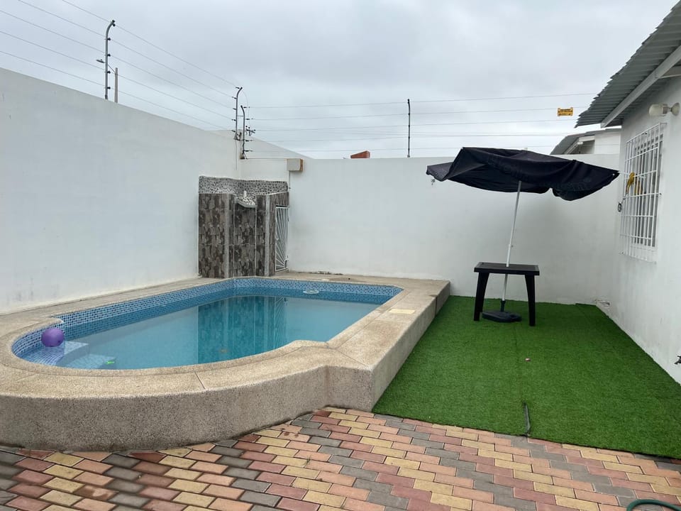 CaSa PrivaDa con Piscina House in Playas