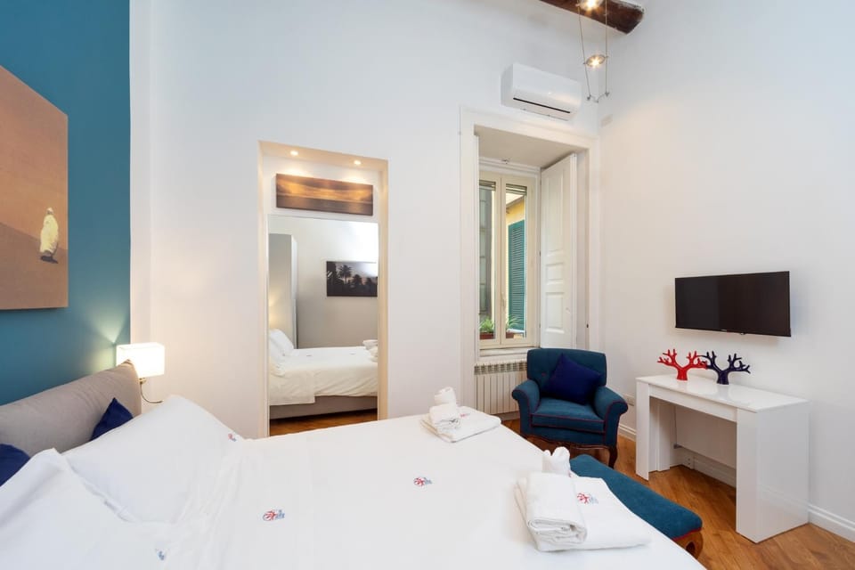 Bed, TV and multimedia, Bedroom, internet, towels, air conditioner