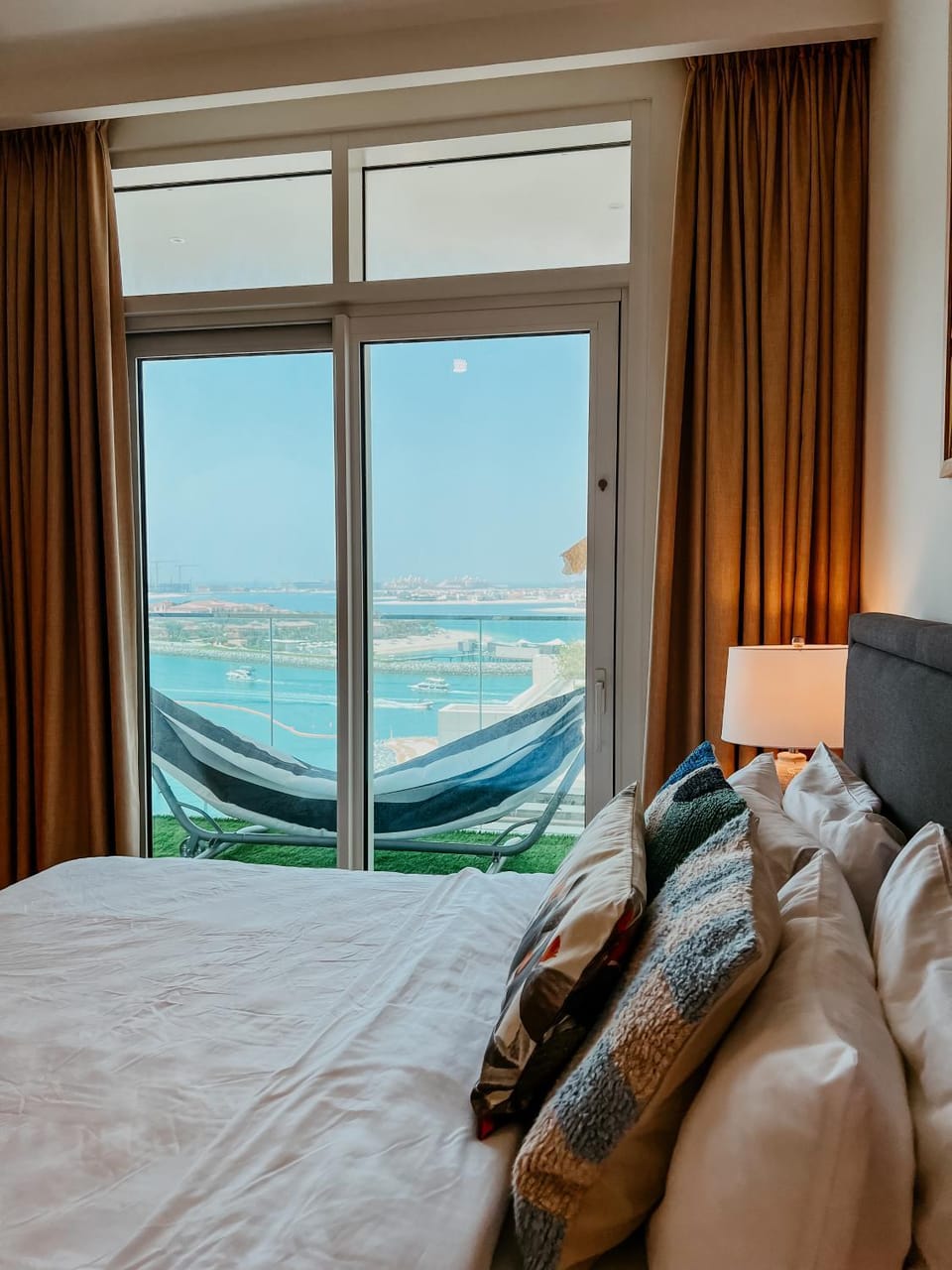 Bed, Natural landscape, View (from property/room), Bedroom, Sea view