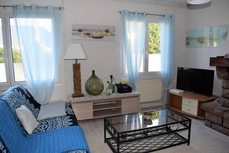 Maison indépendante avec cour, jardin clos et WIFI à PERROS-GUIREC - Réf 333 Villa in Perros-Guirec