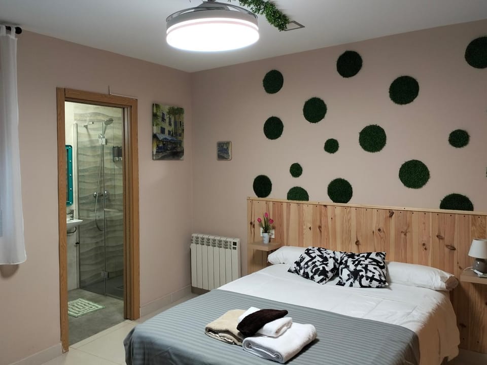 Nueva habitación con llaves baño privado Apartment in Granada