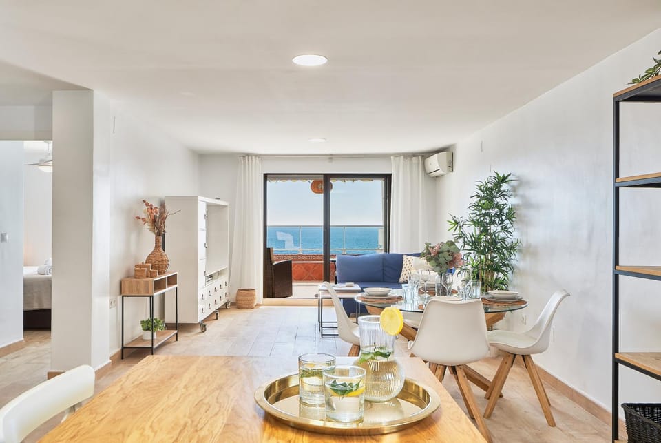 Natural landscape, Living room, Dining area, Sea view
