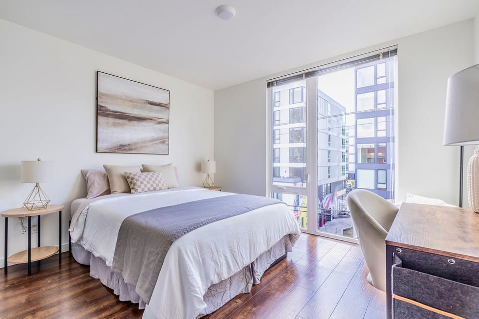 Seattle Modern and Stylish Penthouse Apartment (Wifi, Pet Friendly, Rooftop) Apartment in Seattle