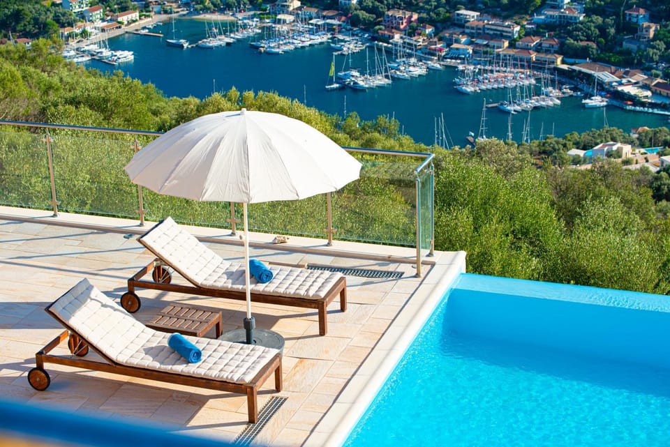 Sea view, Swimming pool