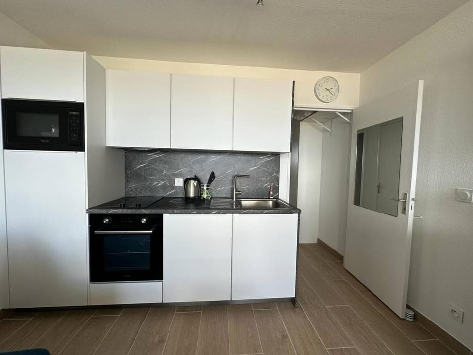 Appartement vue mer, clim, wifi et parking - 4BEAU418 Apartment in Canet-en-Roussillon