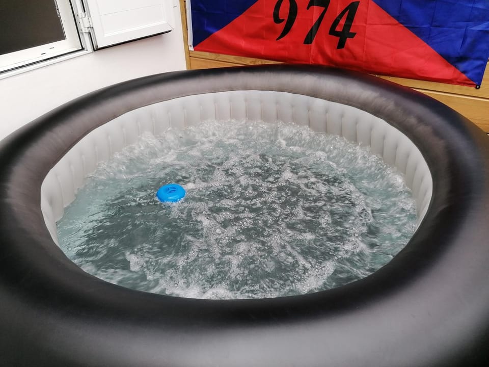 Hot Tub, Spa and wellness centre/facilities