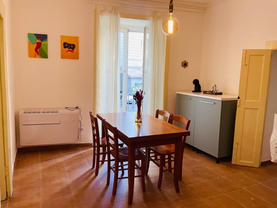Casa vacanza Fermata Napoli Centro Apartment in Naples