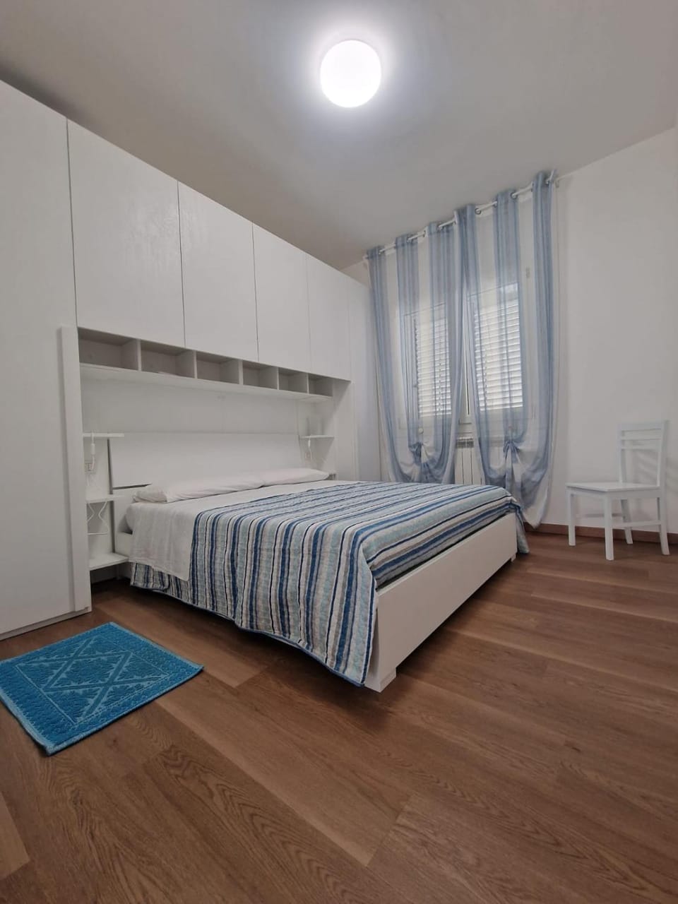 Bed, Photo of the whole room, Bedroom, wardrobe