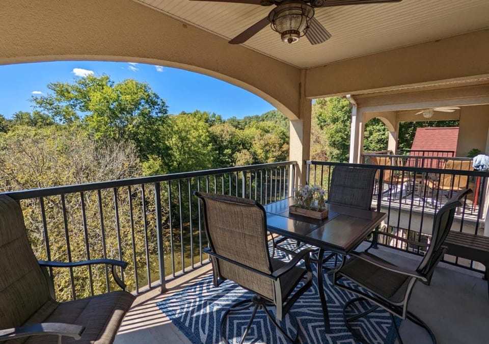 Bird's eye view, Fishing, Balcony/Terrace, Seating area, River view