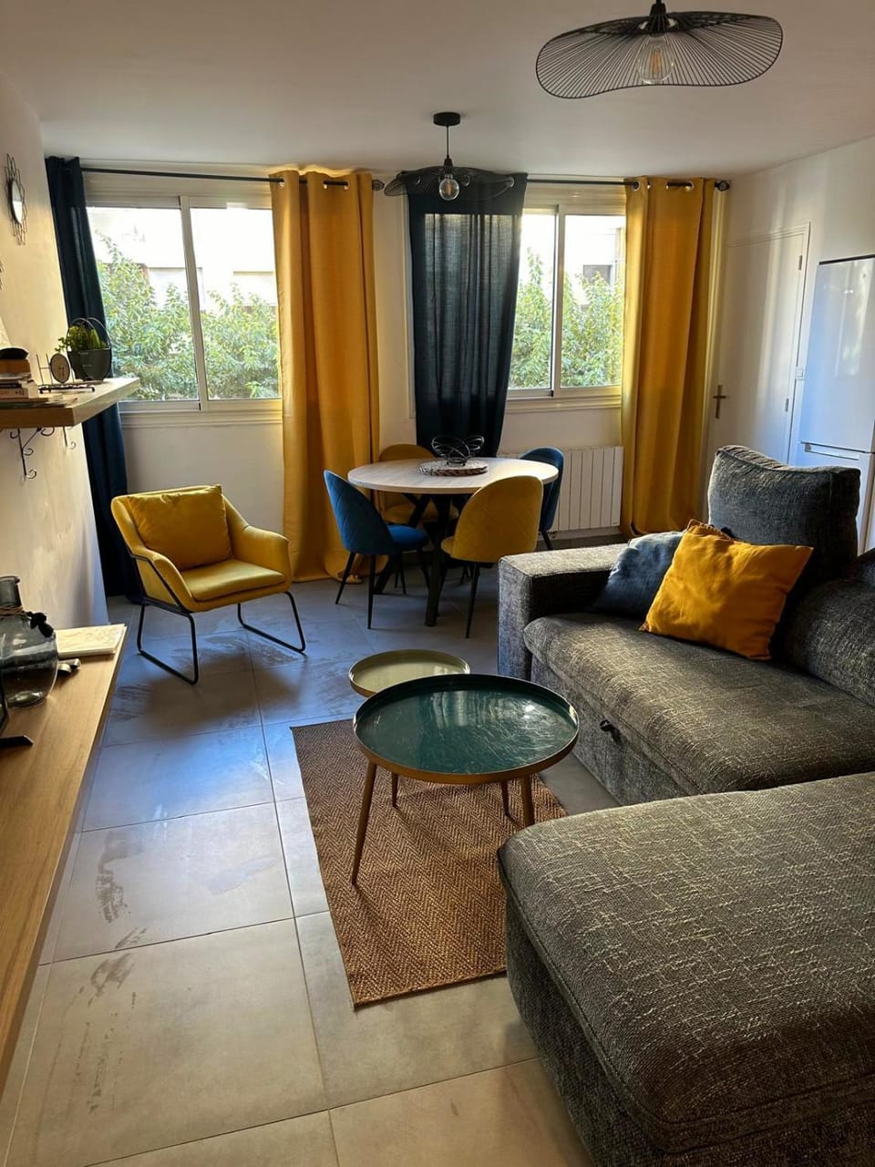Appartement T3 72m2 Rénové Vieux port Marseille Apartment in Marseille