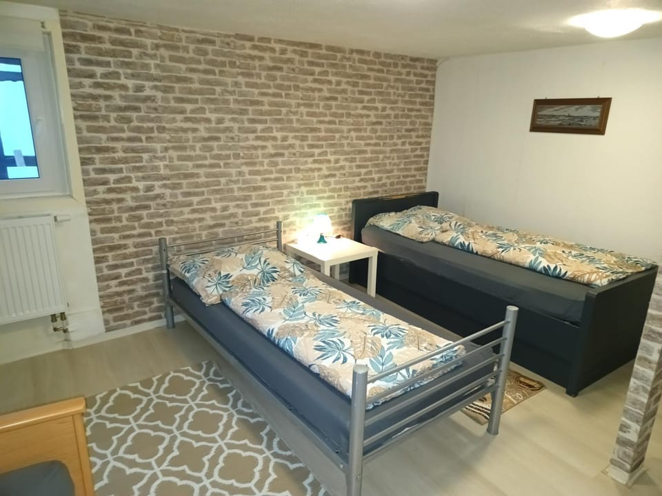 "OCTOPUS-2" Monteurwohnung in Zentrum! 2-zkb im 2og Apartment in Hesse