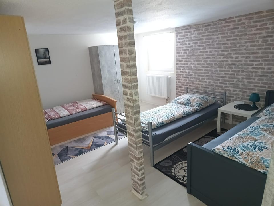 "OCTOPUS-2" Monteurwohnung in Zentrum! 2-zkb im 2og Apartment in Hesse