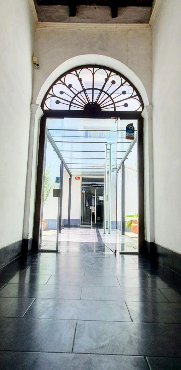 Facade/entrance, Day