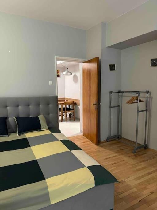 Double Studio near University Square - 2 Balconies Apartment in Bucharest