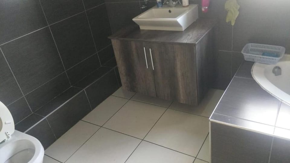 Serene B&B Bed and Breakfast in Sandton