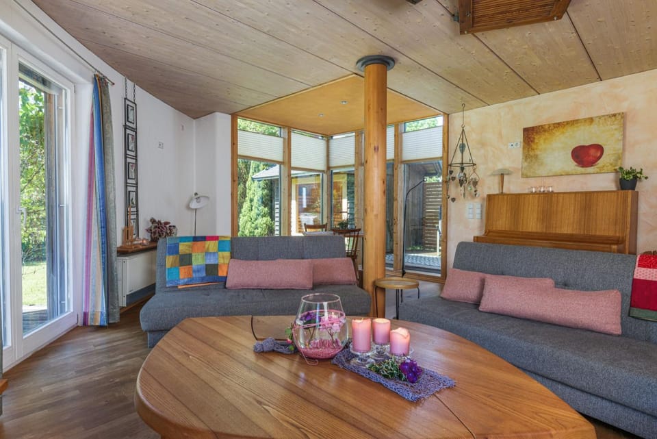 Garden, View (from property/room), Kitchen or kitchenette, Living room, Dining area