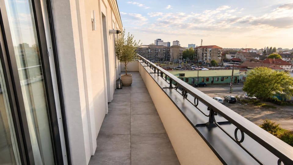 Property building, Balcony/Terrace