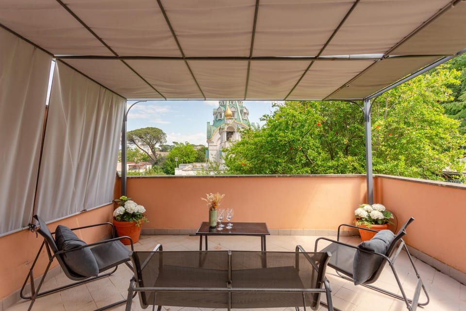 View (from property/room), Balcony/Terrace