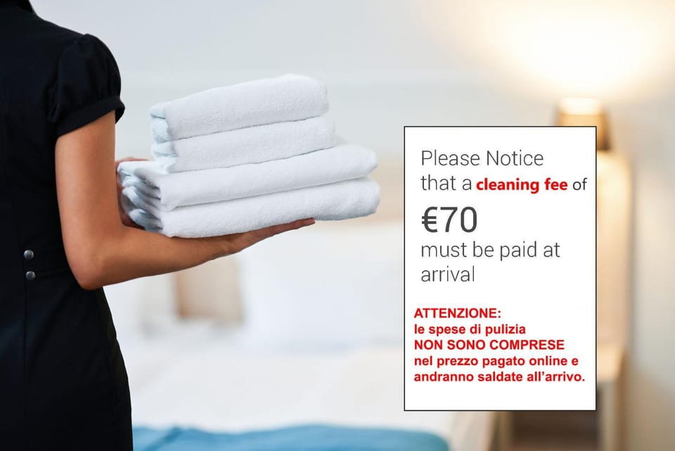 Bedroom, towels