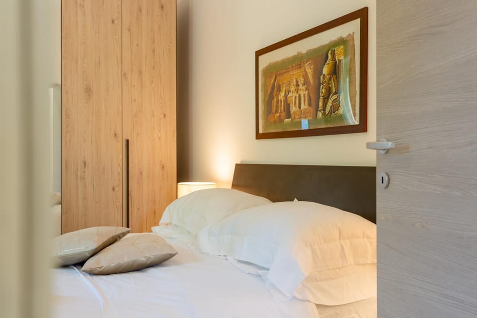 Bed, Bedroom, wardrobe