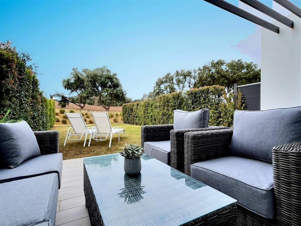 Garden, Balcony/Terrace