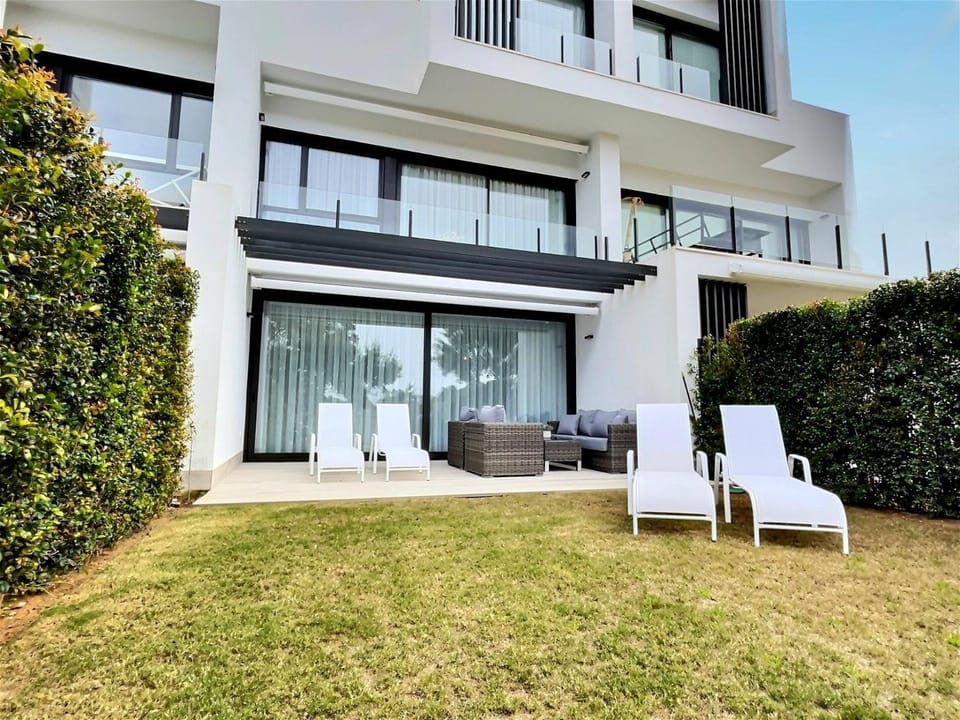Property building, Garden