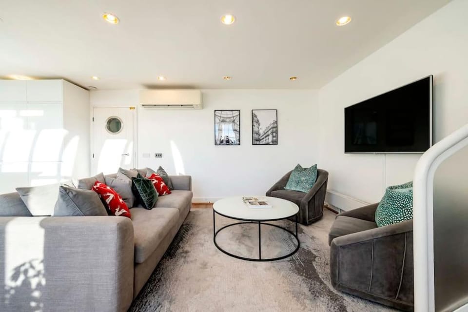 Arcore Premium Apartments Golden Square Apartment in City of Westminster