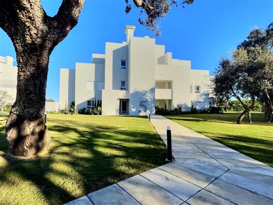 Property building, Facade/entrance, Day, Garden