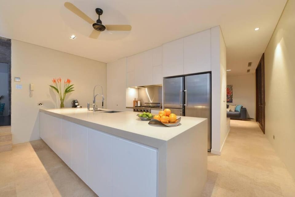 Tugela - Luxury Holiday Home House in Port Douglas