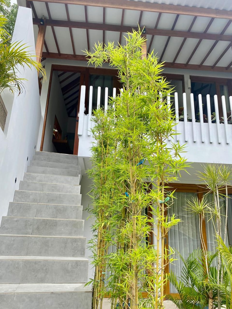 Facade/entrance, Balcony/Terrace