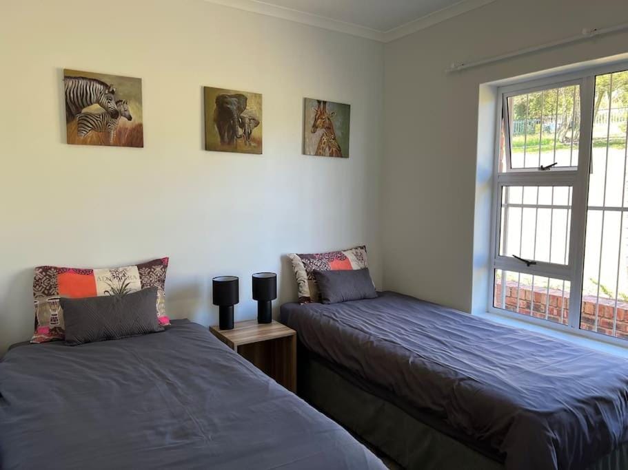 Village Bliss House in Port Elizabeth