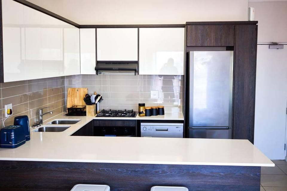 1d - Serene Retreat of Parklands Apartment in Cape Town