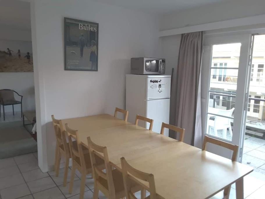 Spacieux duplex près de la mer 4 chambres 2 sdb Apartment in Bredene