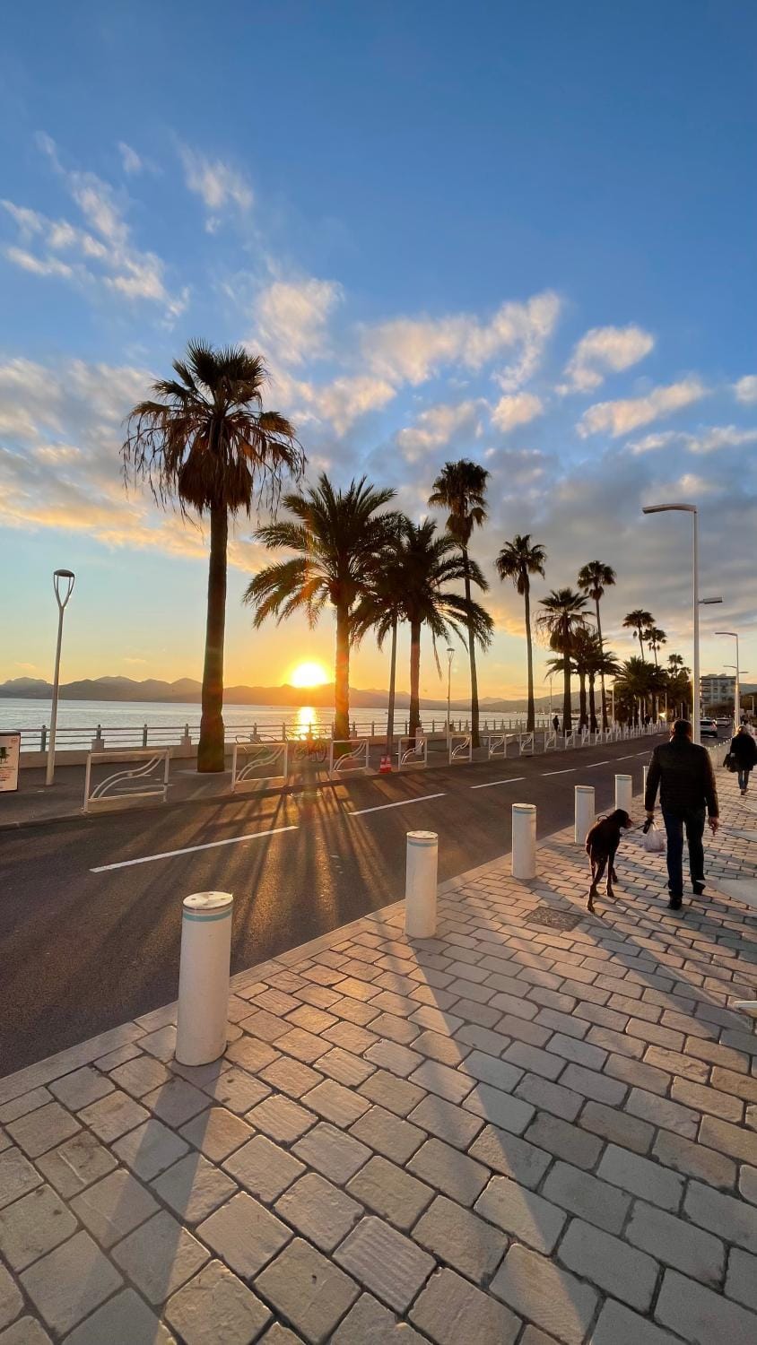 Nearby landmark, Day, Beach, Sea view, Sunset, group of guests