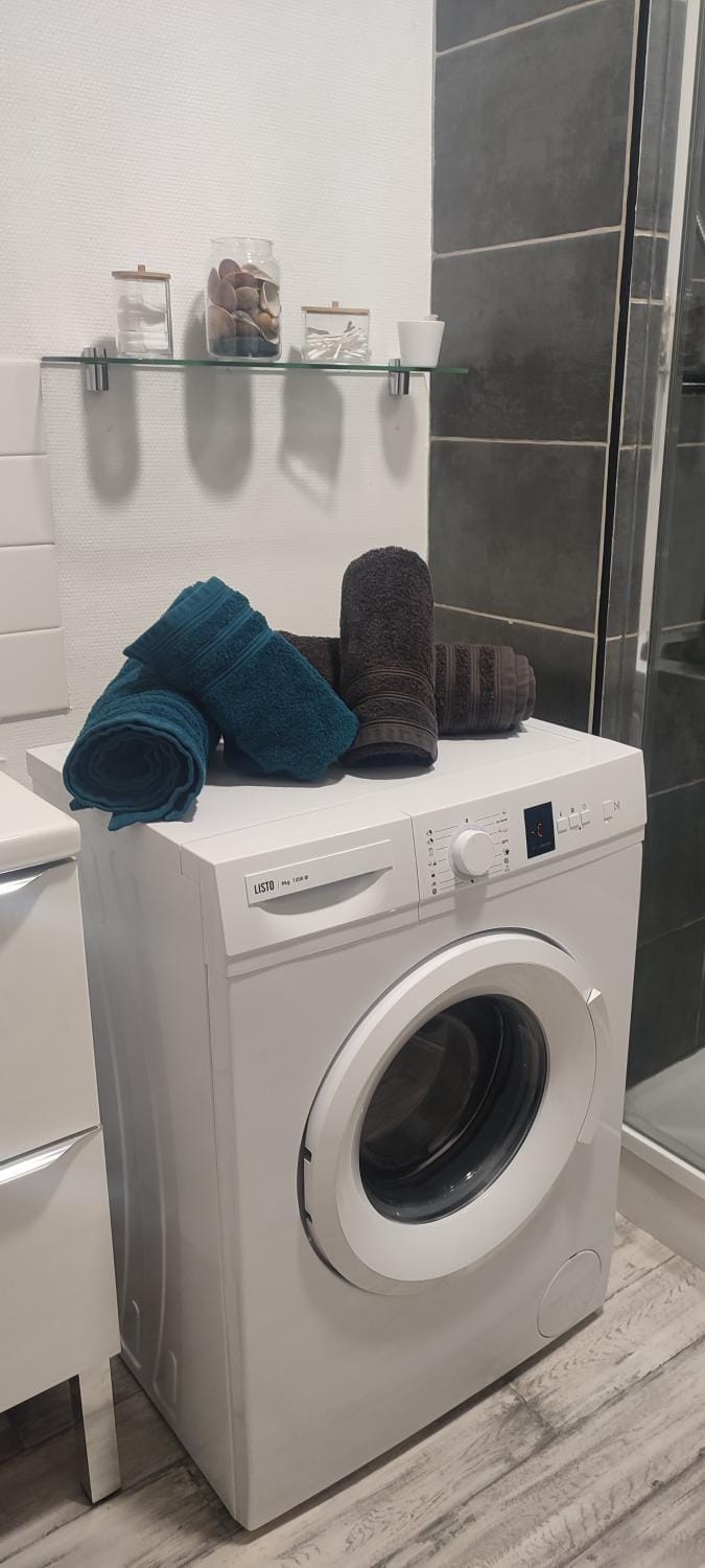 Appartement 4 personnes, 2 ch, parking gratuit et facile Apartment in Bourgogne-Franche-Comté