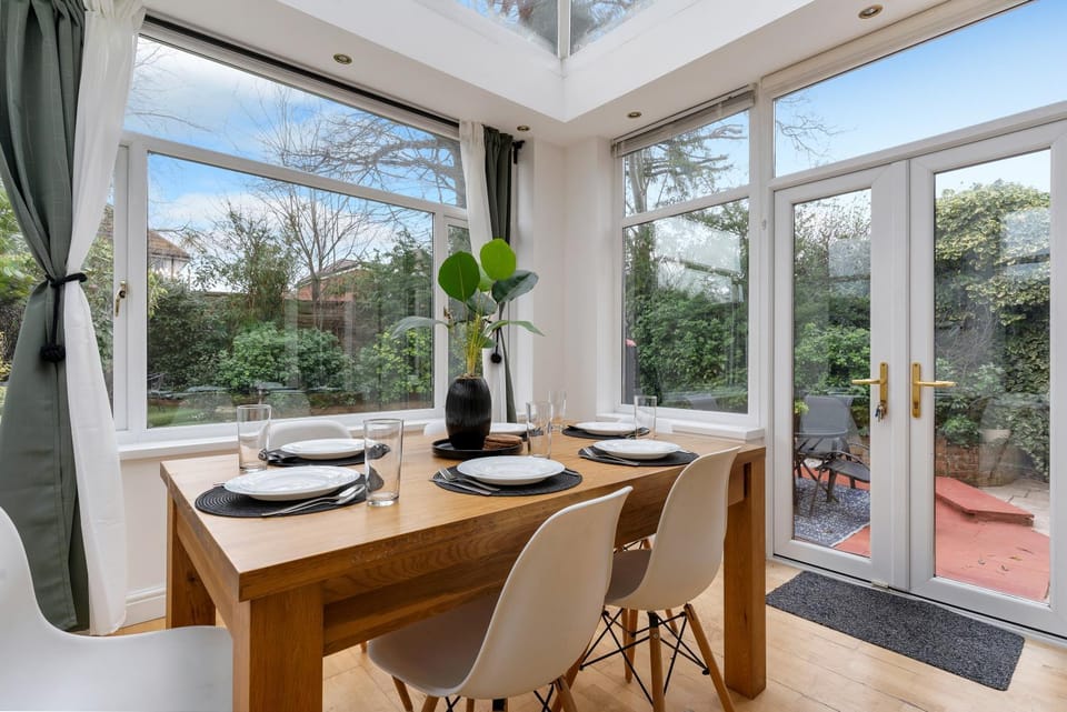 Day, Garden, Dining area, Garden view