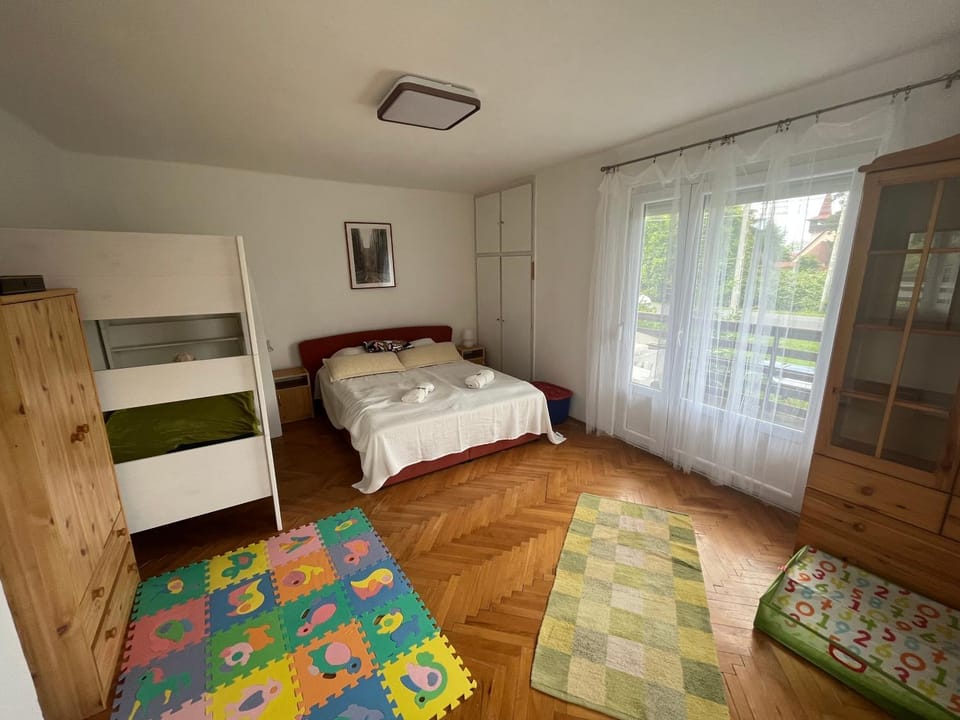 Bed, Bedroom, bunk bed