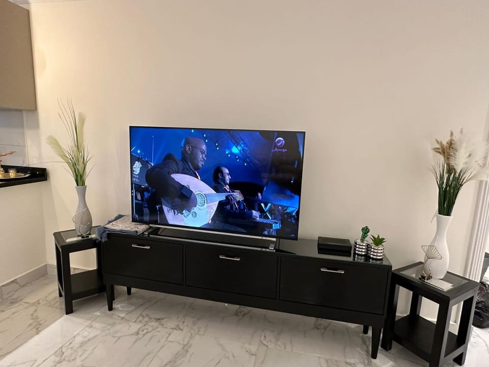 TV and multimedia, Evening entertainment
