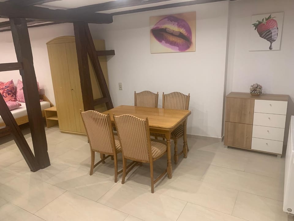 Seating area, Dining area, wardrobe