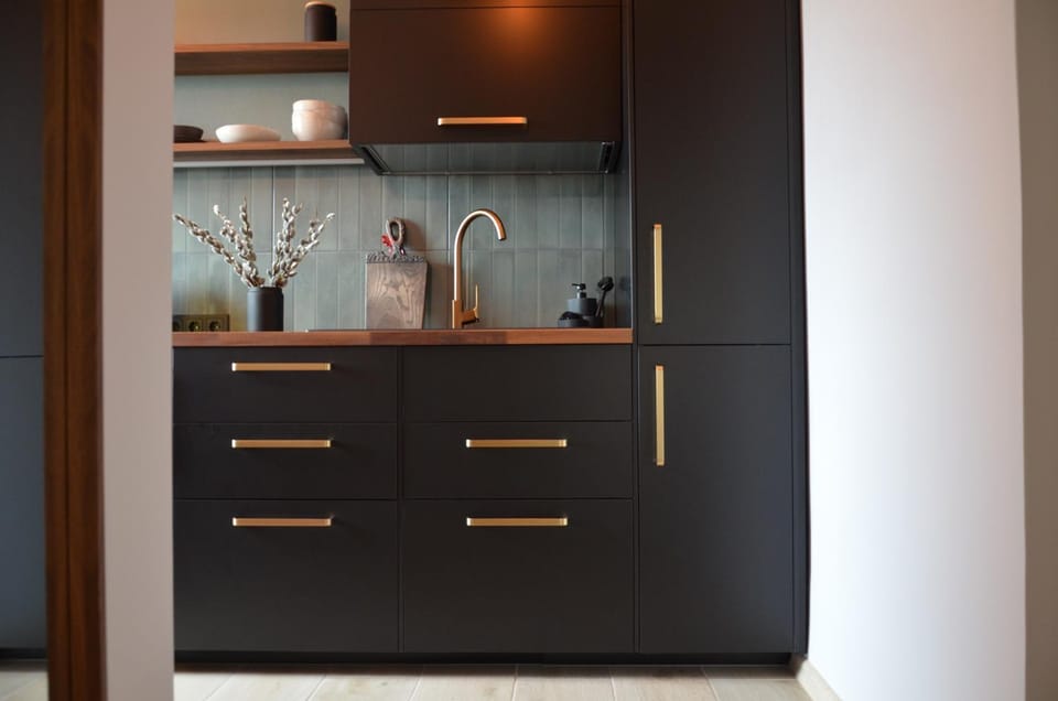 Kitchen or kitchenette