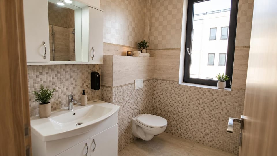 Shower, Toilet, Bathroom