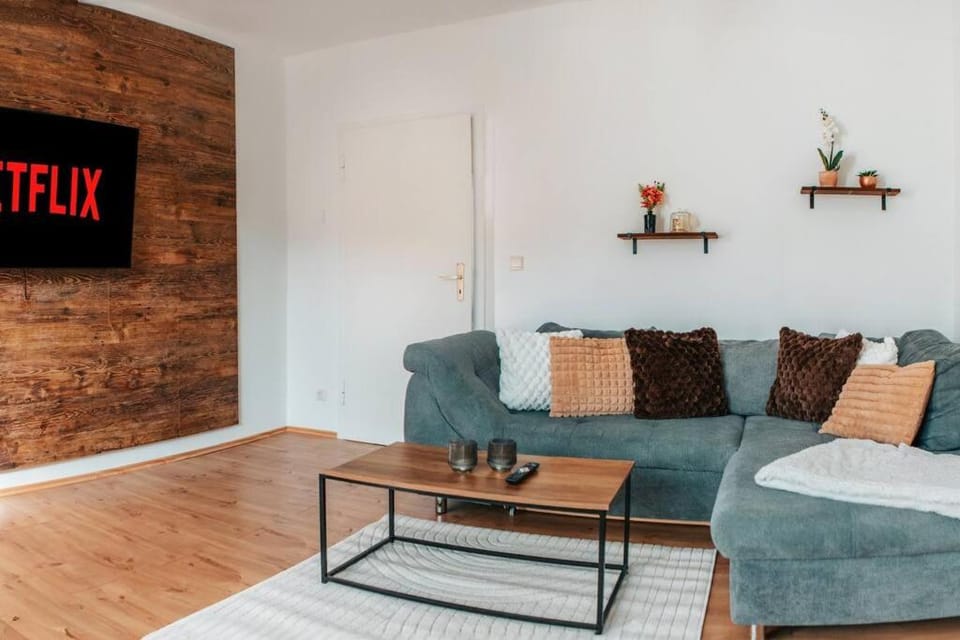 bright & grey - Netflix - City - Wifi - 4 Person Apartment in Essen