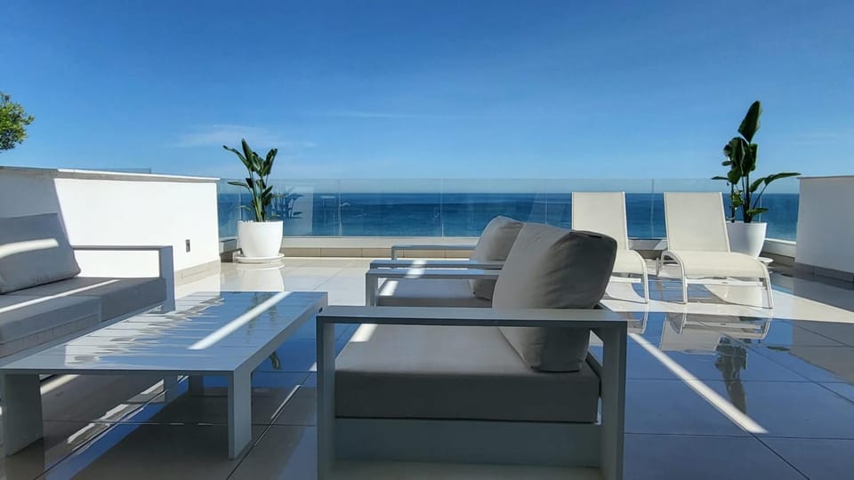 322 - Magnificent Penthouse Firstline Golf & Beach Apartment in Andalusia