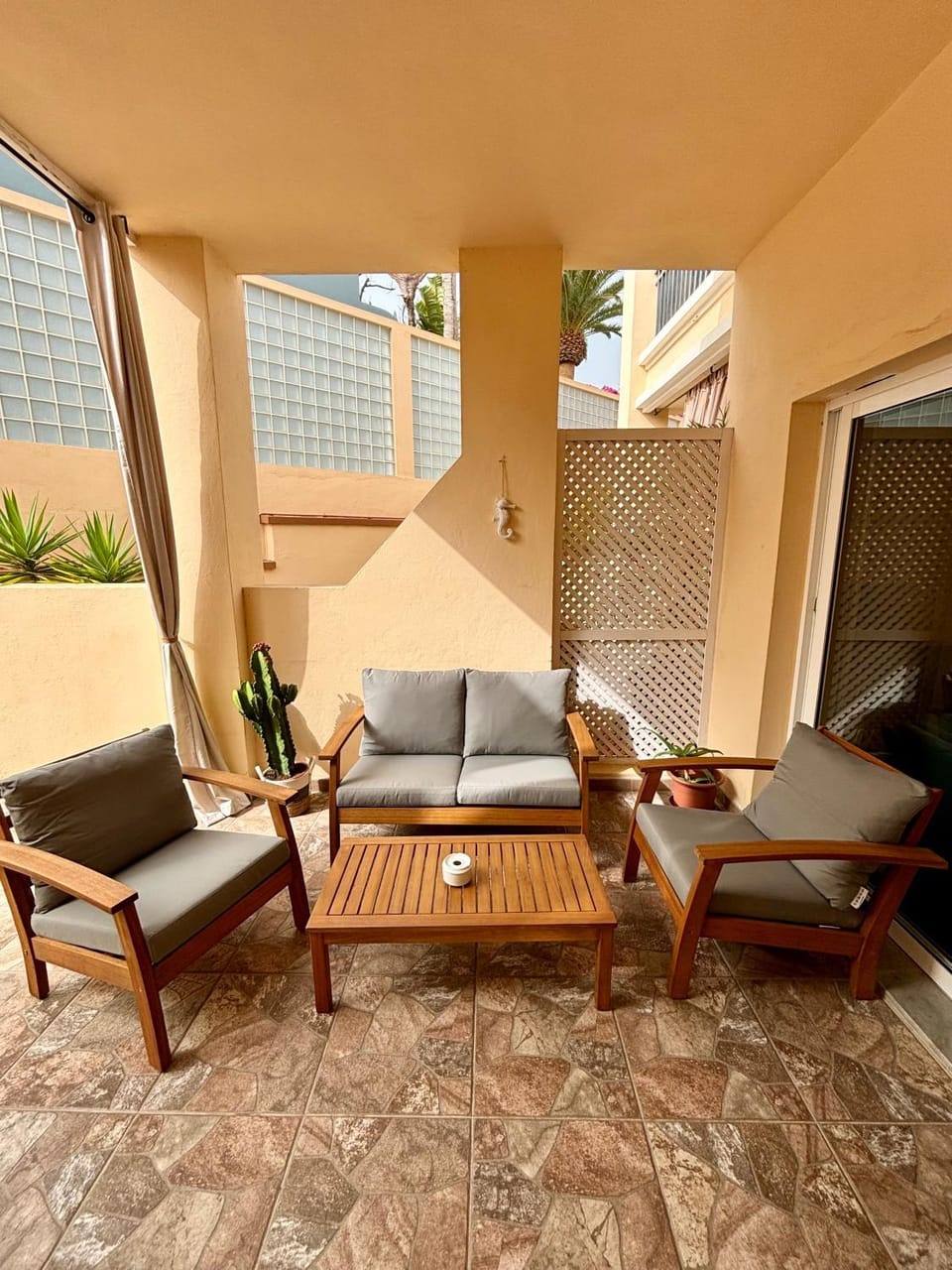 Seating area