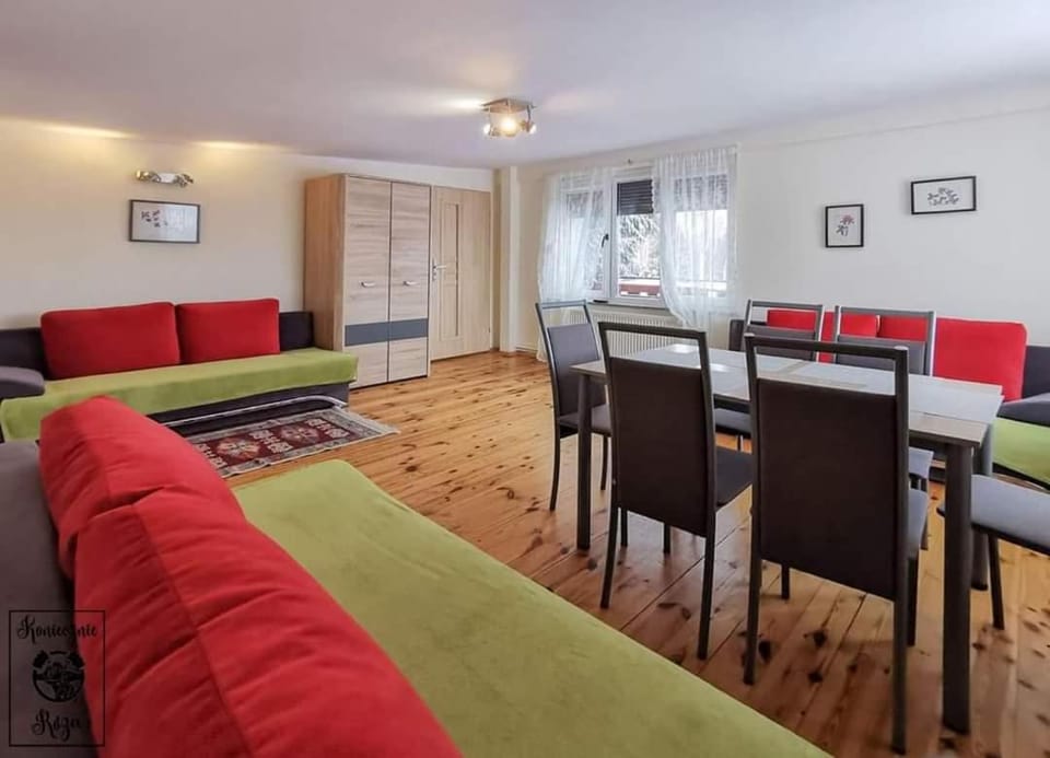 Koniecznie Róża Apartment in Lower Silesian Voivodeship