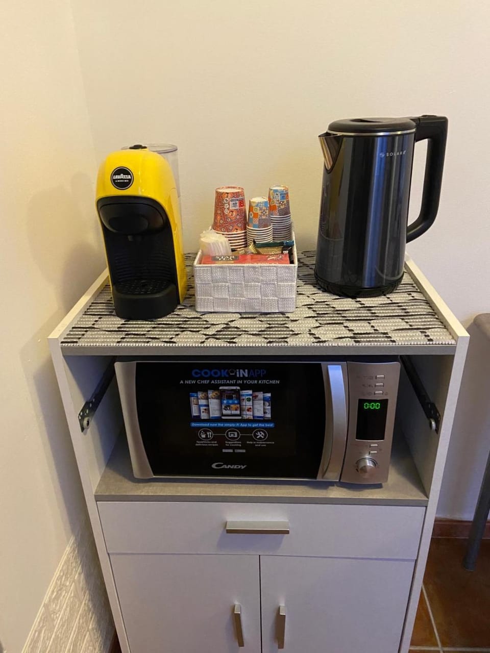 Coffee/tea facilities