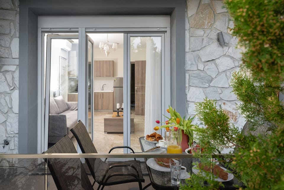 Balcony/Terrace, Balcony/Terrace