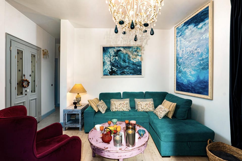 Living room, Seating area, Dining area